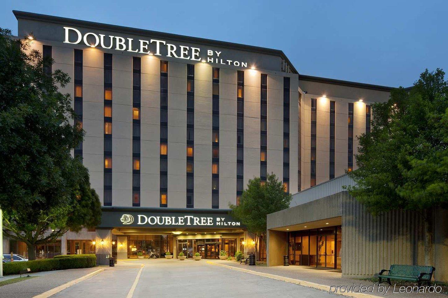 Doubletree By Hilton Dallas Near The Galleria Екстериор снимка